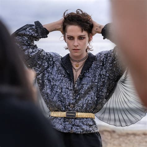 kristen stewart sfilata chanel virginie|Kristen Stewart is Chanel’s Spring/Summer ‘23 muse.